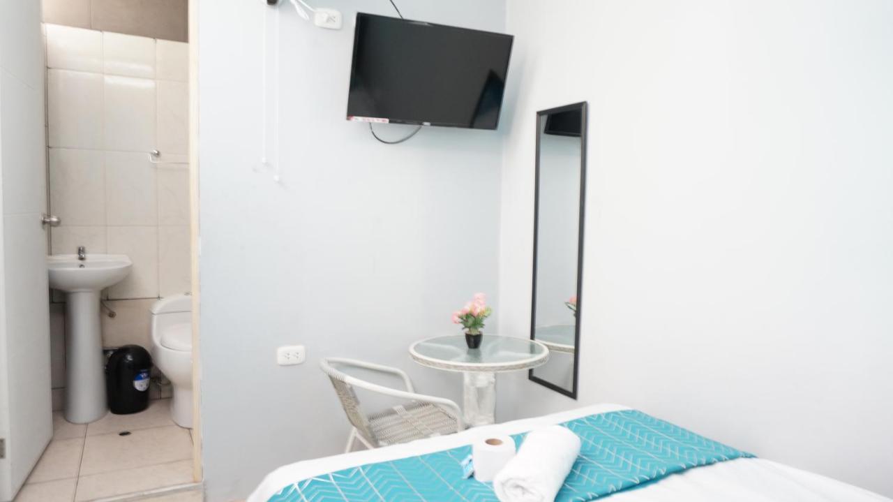 Aypa Hostal Trujillo Luaran gambar