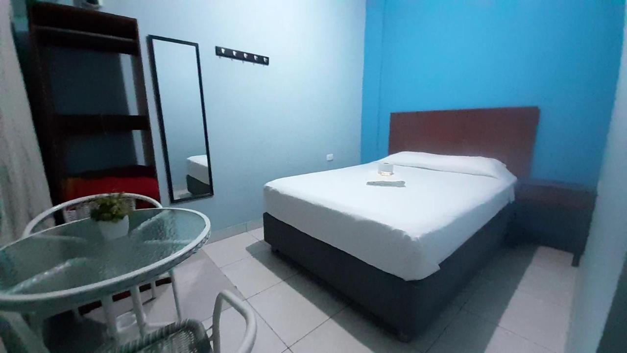 Aypa Hostal Trujillo Luaran gambar