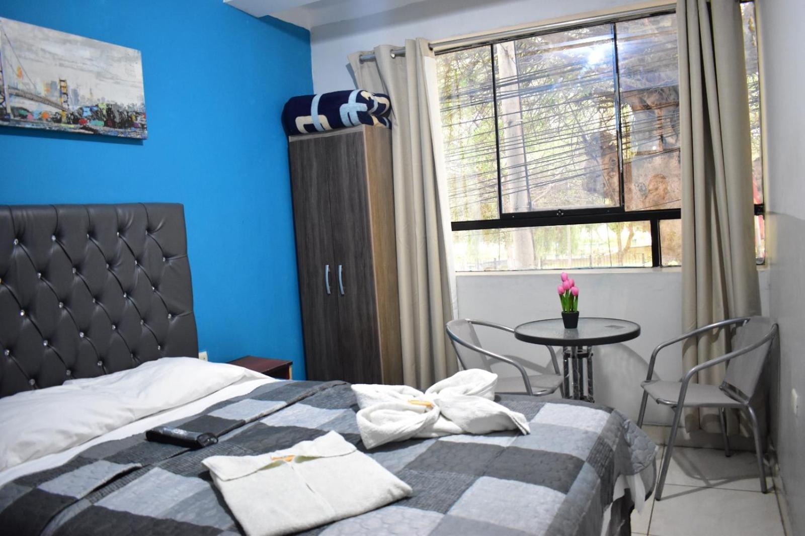 Aypa Hostal Trujillo Luaran gambar