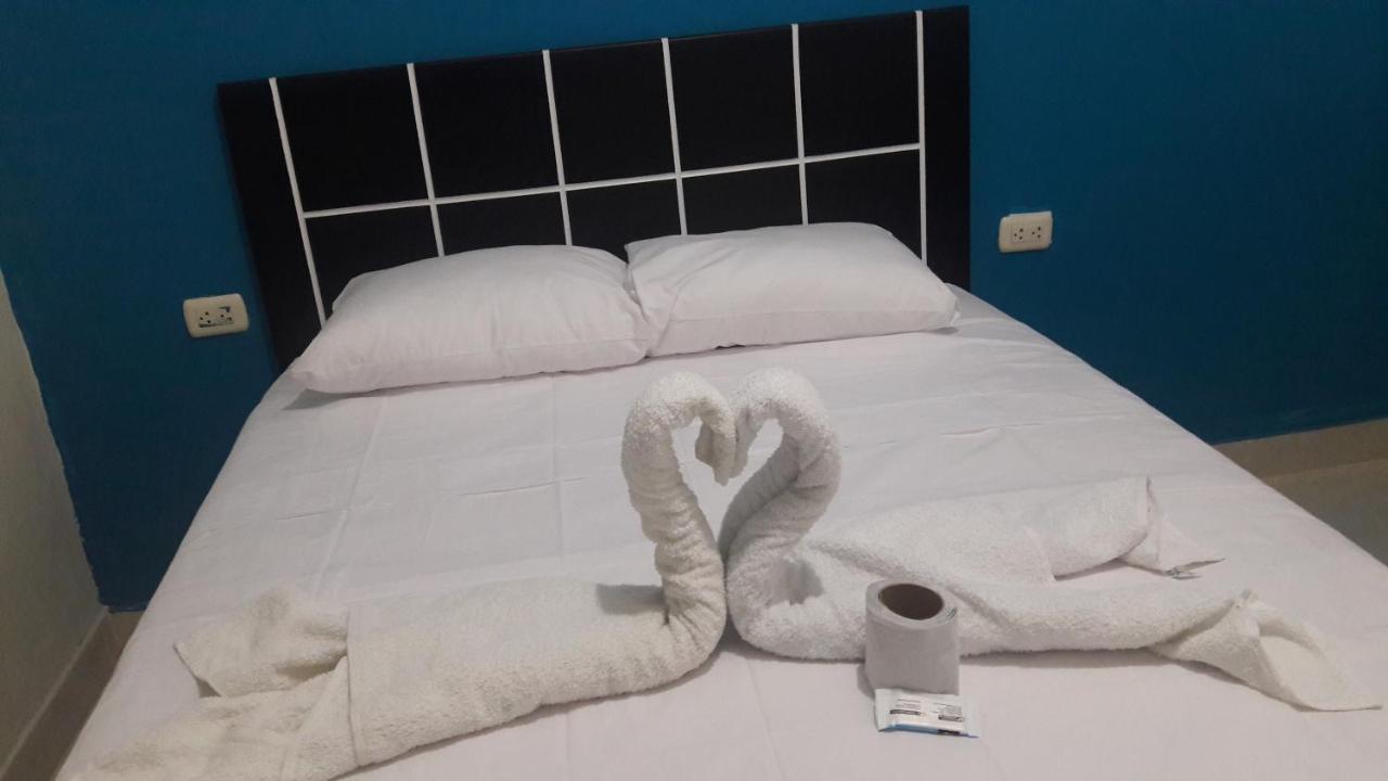 Aypa Hostal Trujillo Luaran gambar